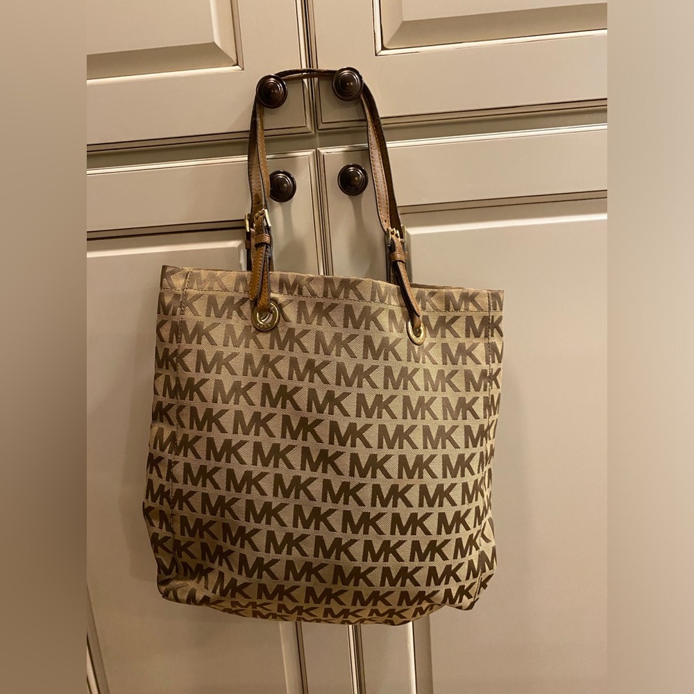 Michael Kors tote bag